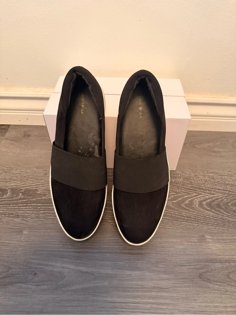 Via Spiga sleek black